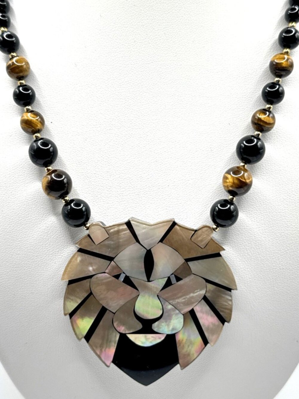 Vintage Lee Sands Lion Pendant Necklace MOP Onyx Tigers Eye Beaded Leo Medallion